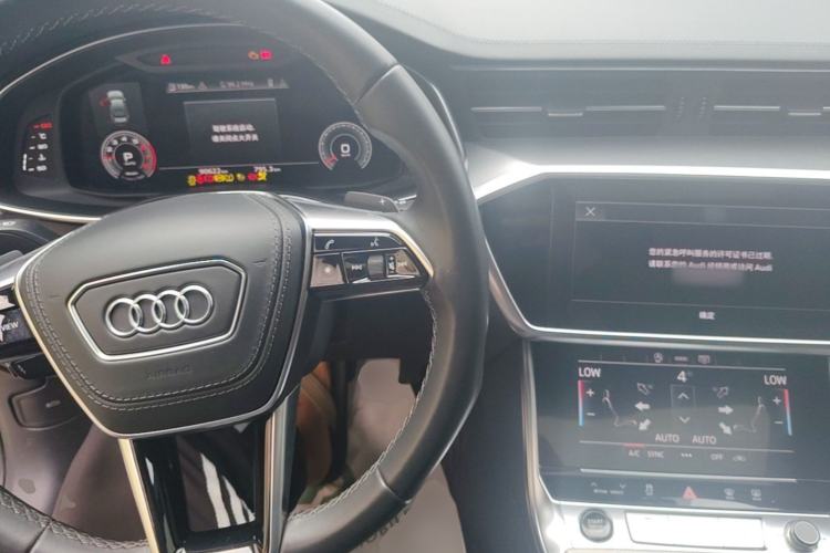 Used Audi A6L 2023 Revised 40 TFSI Luxury Dynamic Edition Center Console
