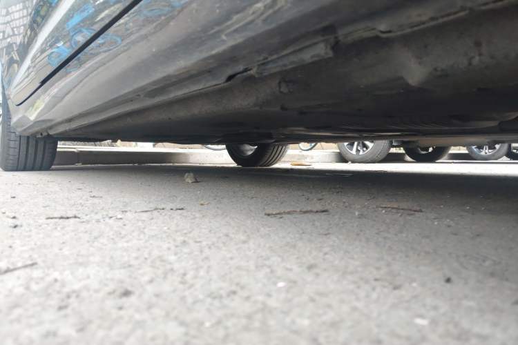 Used Audi A6L 2023 40 TFSI Luxury Dynamic Model Chassis Front Right