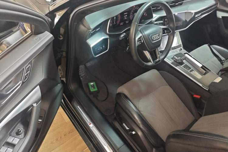 Used Audi A6L 2023 Revised 40 TFSI Luxury Dynamic Edition Driver Seat