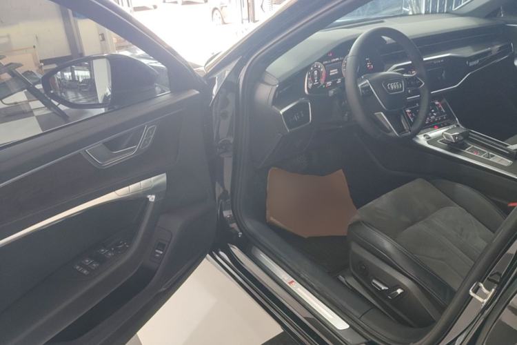 Used Audi A6L 2023 Revised Edition 45 TFSI quattro Prestige Dynamic Version Driver Seat