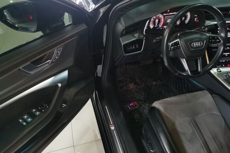 Used Audi A6L 2023 Revised 40 TFSI Luxury Dynamic Edition Driver Seat