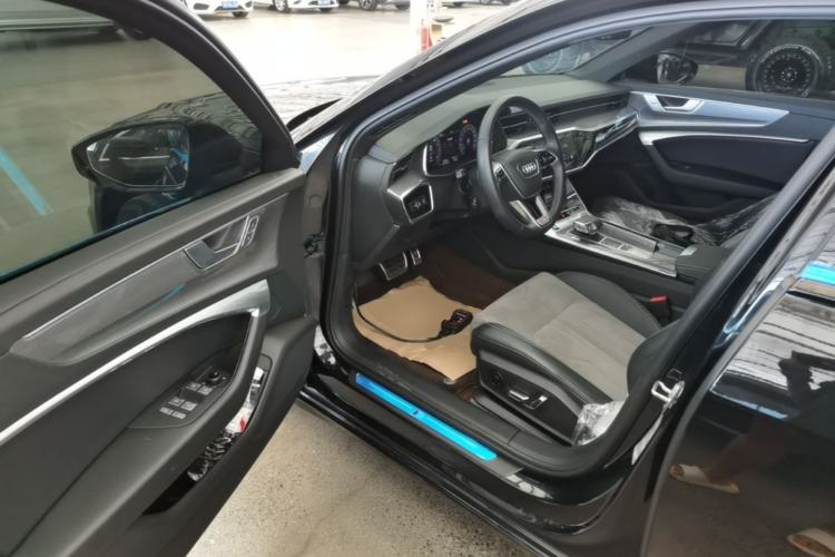 Used Audi A6L 2023 Revised 40 TFSI Luxury Dynamic Edition Driver Seat