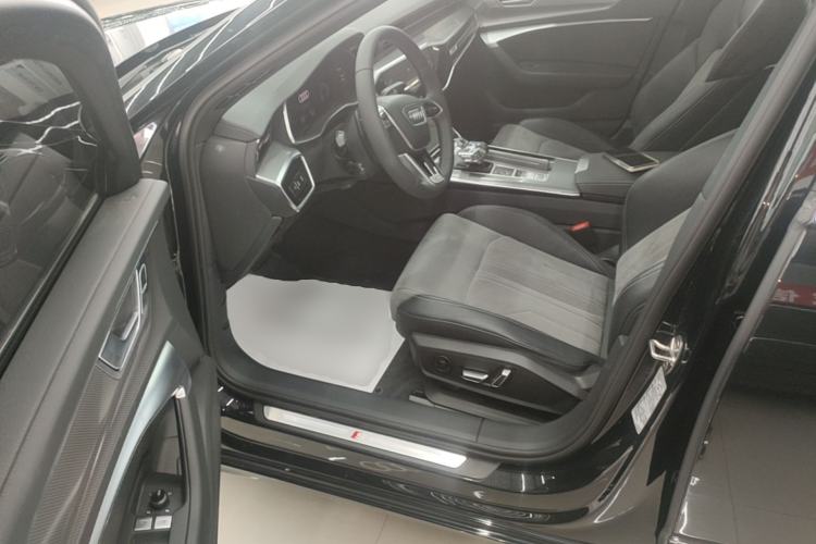 Used Audi A6L 2023 Revised 45 TFSI Prestige Dynamic Edition Driver Seat