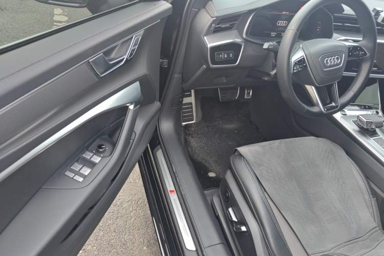 Used Audi A6L 2023 Revised 45 TFSI Prestige Dynamic Edition Driver Seat