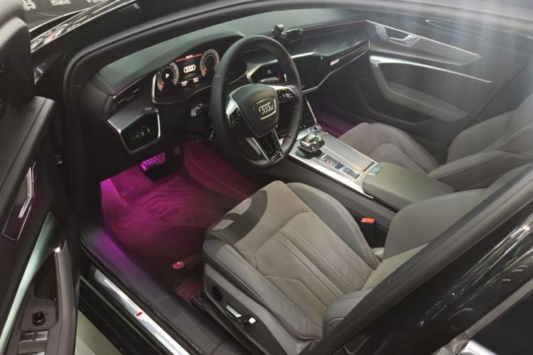 Used Audi A6L 2023 Revised 45 TFSI Prestige Dynamic Edition Driver Seat