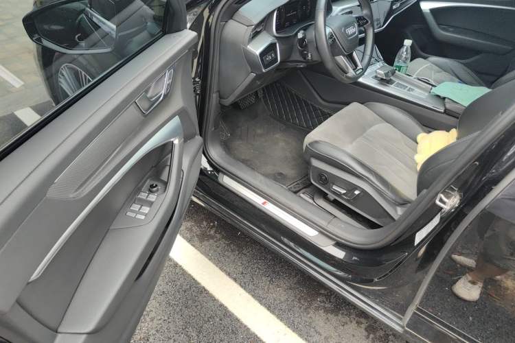Used Audi A6L 2023 Revised 45 TFSI Prestige Dynamic Edition Driver Seat