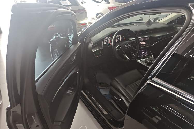 Used Audi A6L 2023 Revised 45 TFSI Prestige Elegant Edition Driver Seat
