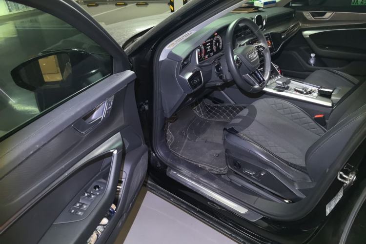 Used Audi A6L 2023 40 TFSI Luxury Prestige Edition Driver Seat