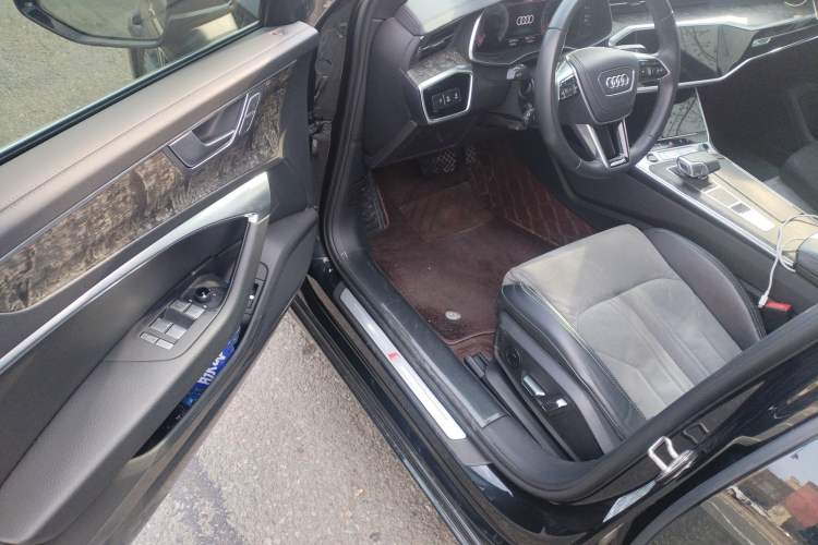 Used Audi A6L 2023 Revised 45 TFSI Prestige Dynamic Edition Driver Seat
