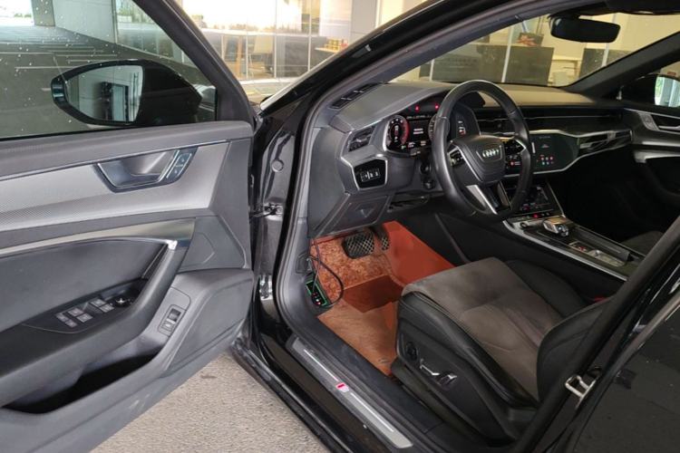 Used Audi A6L 2023 Revised 40 TFSI Luxury Dynamic Edition Driver Seat