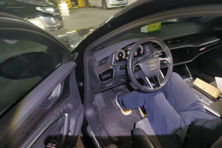 Used Audi A6L 2023 Revised 45 TFSI Prestige Dynamic Edition Driver Seat