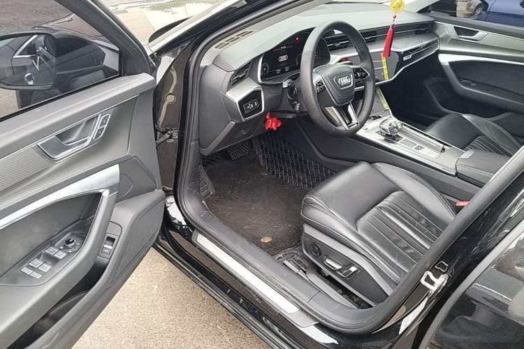 Used Audi A6L 2023 Revised 40 TFSI Luxury Prestige Edition Driver Seat