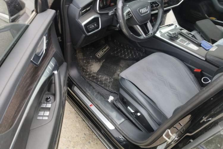 Used Audi A6L 2023 Revised Edition 45 TFSI quattro Prestige Dynamic Version Driver Seat
