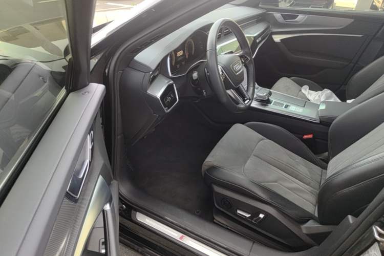 Used Audi A6L 2023 40 TFSI Luxury Dynamic Model Driver Seat