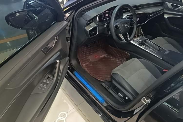 Used Audi A6L 2023 40 TFSI Luxury Dynamic Model Driver Seat