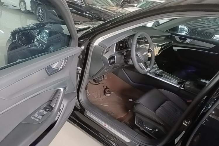 Used Audi A6L 2023 45 TFSI Prestige Dynamic Edition Driver Seat