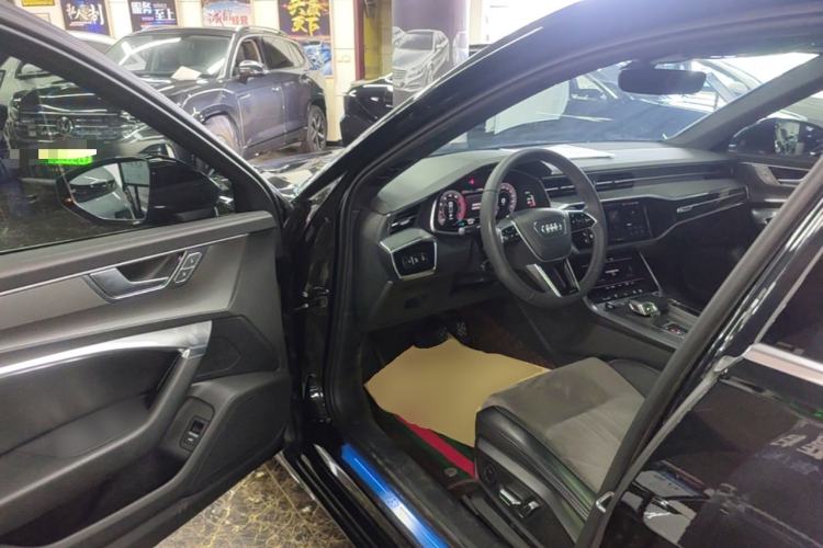 Used Audi A6L 2023 Revised 40 TFSI Luxury Dynamic Edition Driver Seat