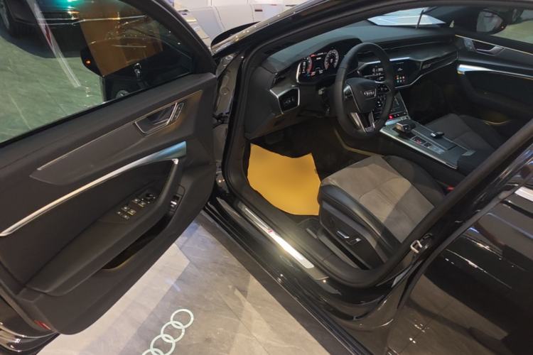 Used Audi A6L 2023 Revised 45 TFSI Prestige Dynamic Edition Driver Seat