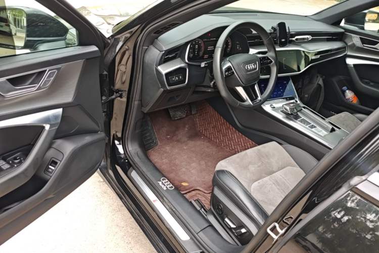 Used Audi A6L 2023 Revised 40 TFSI Luxury Dynamic Edition Driver Seat