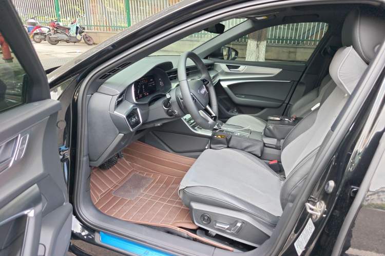 Used Audi A6L 2023 Revised 45 TFSI Prestige Dynamic Edition Driver Seat