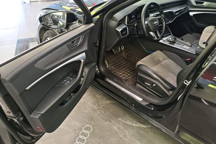 Used Audi A6L 2023 40 TFSI Luxury Dynamic Model Driver Seat