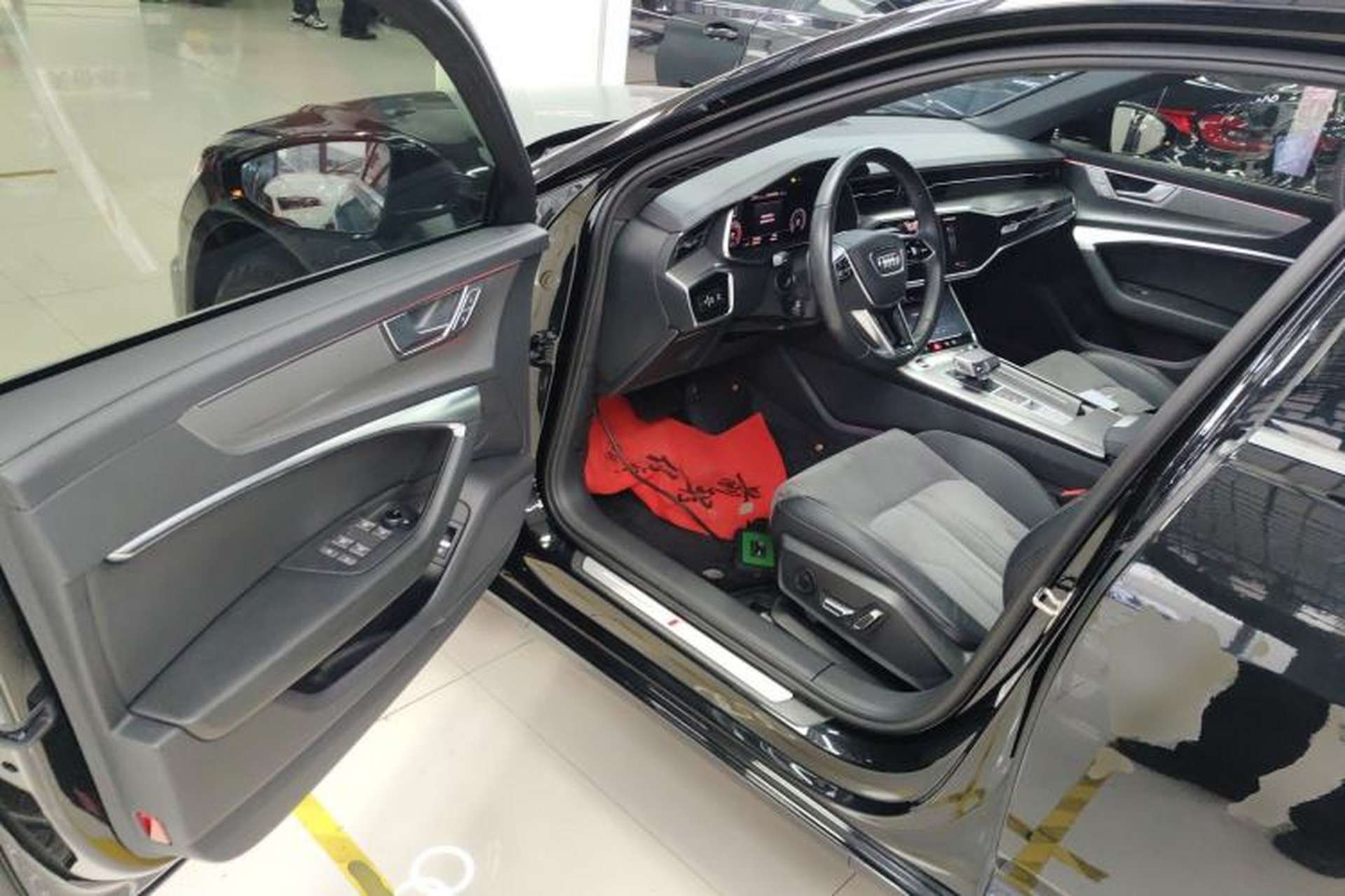 Used Audi A6L 2023 Revised 40 TFSI Luxury Dynamic Edition Driver Seat