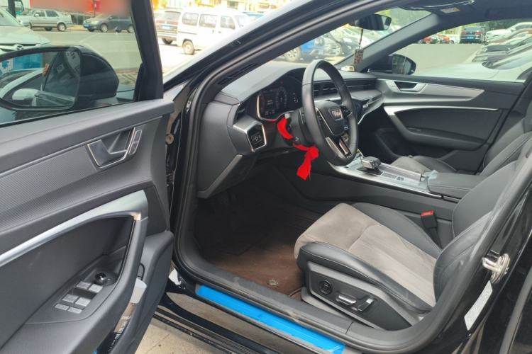 Used Audi A6L 2023 Revised 40 TFSI Luxury Dynamic Edition Driver Seat