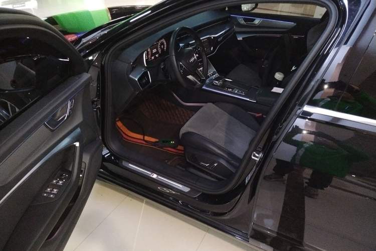 Used Audi A6L 2023 40 TFSI Luxury Dynamic Model Driver Seat
