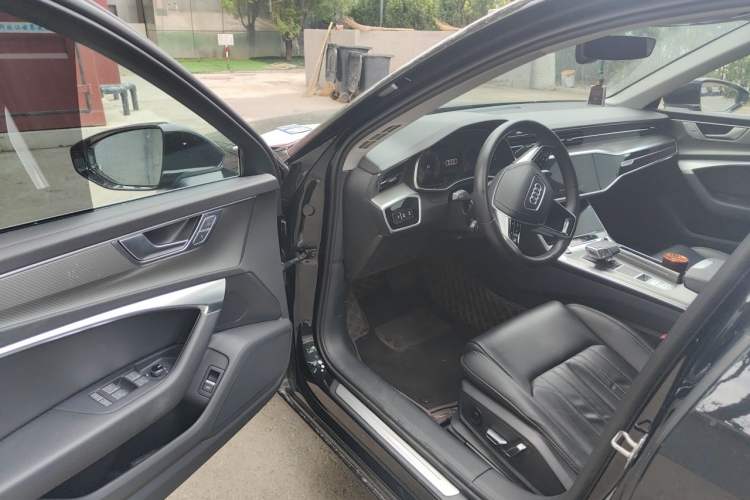 Used Audi A6L 2023 Revised 40 TFSI Luxury Prestige Edition Driver Seat