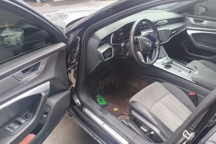 Used Audi A6L 2023 40 TFSI Luxury Dynamic Model Driver Seat