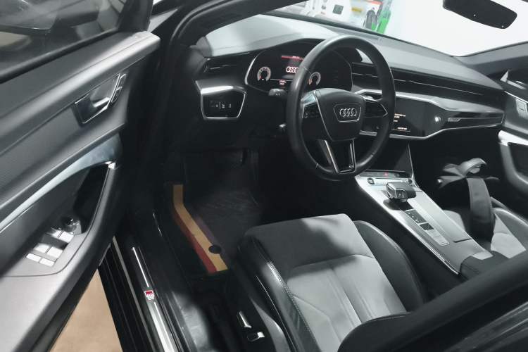 Used Audi A6L 2023 Revised 45 TFSI Prestige Dynamic Edition Driver Seat