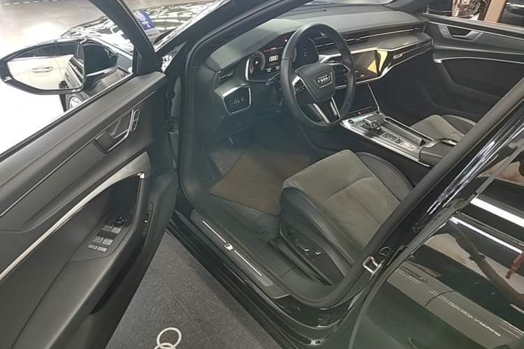 Used Audi A6L 2023 Revised 45 TFSI Prestige Dynamic Edition Driver Seat