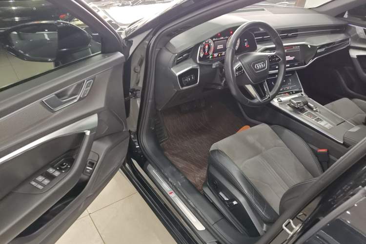 Used Audi A6L 2023 40 TFSI Luxury Dynamic Model Driver Seat