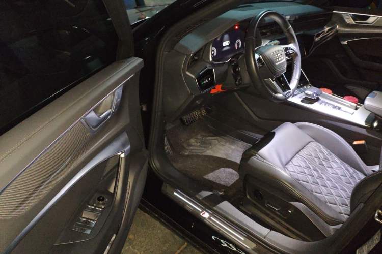 Used Audi A6L 2023 40 TFSI Luxury Dynamic Model Driver Seat