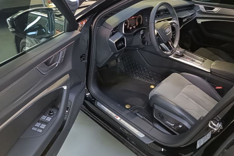 Used Audi A6L 2023 Revised 45 TFSI Prestige Dynamic Edition Driver Seat
