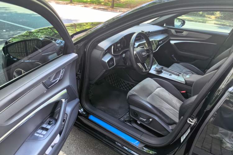 Used Audi A6L 2023 Revised 40 TFSI Luxury Dynamic Edition Driver Seat