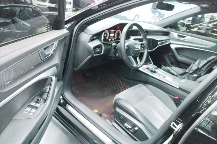 Used Audi A6L 2023 40 TFSI Luxury Dynamic Model Driver Seat