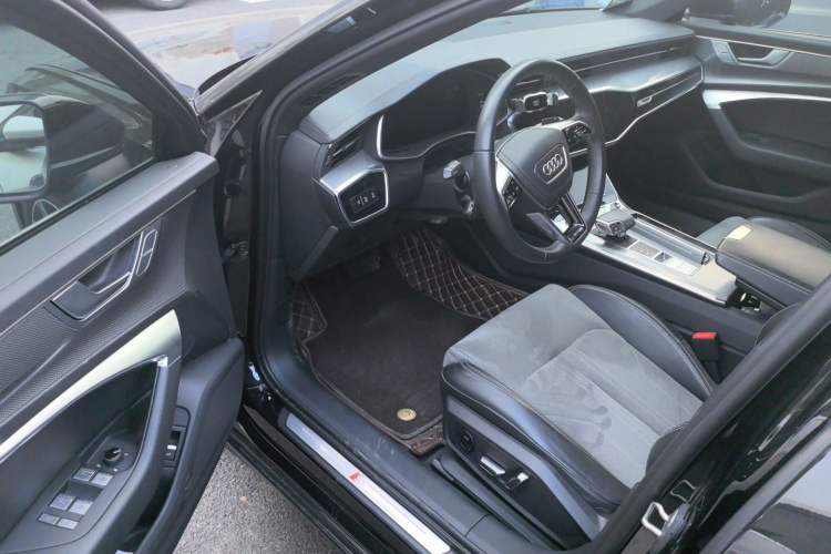 Used Audi A6L 2023 Revised 45 TFSI Prestige Dynamic Edition Driver Seat