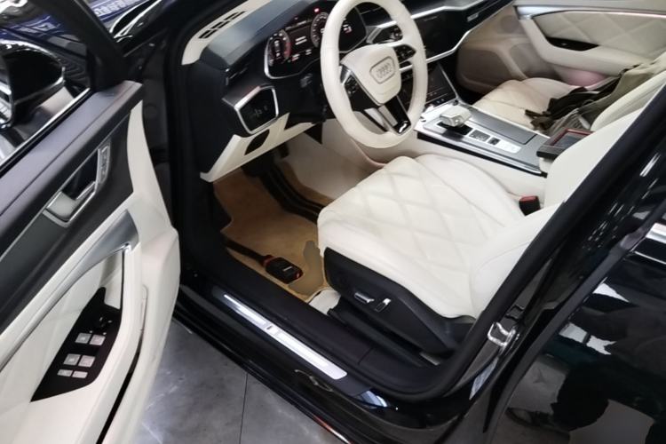 Used Audi A6L 2023 Revised 45 TFSI Prestige Dynamic Edition Driver Seat