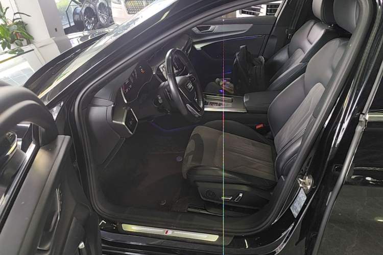Used Audi A6L 2023 Revised 40 TFSI Luxury Dynamic Edition Driver Seat