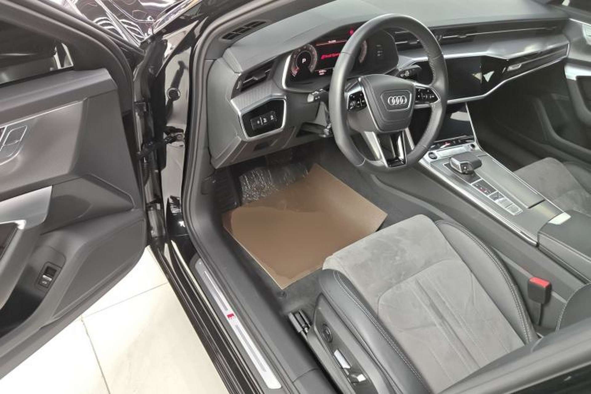 Used Audi A6L 2023 45 TFSI Prestige Dynamic Edition Driver Seat