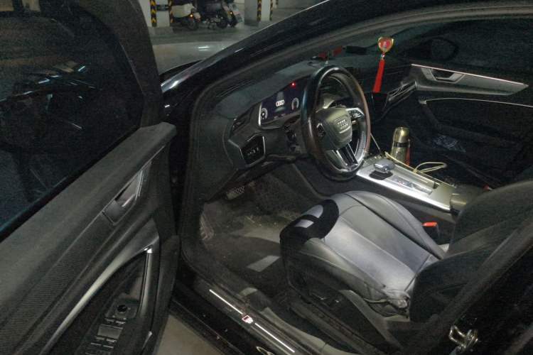 Used Audi A6L 2023 Revised 45 TFSI Prestige Dynamic Edition Driver Seat
