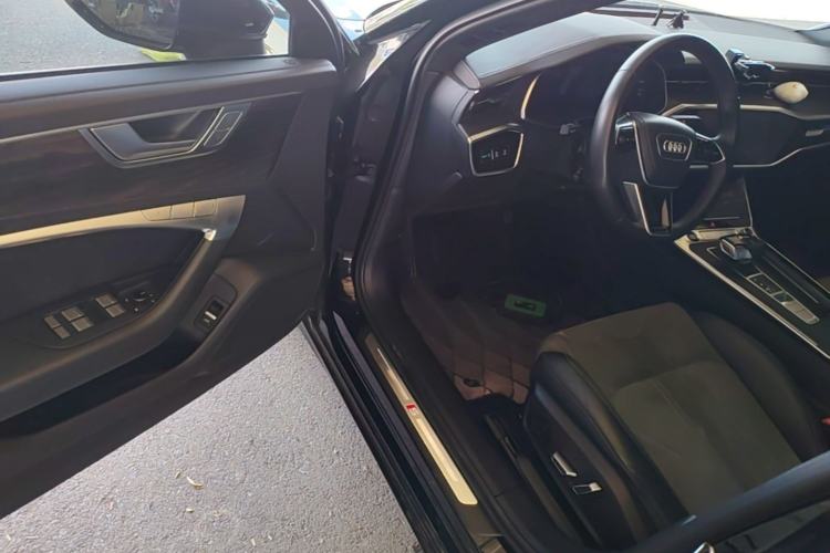 Used Audi A6L 2023 Revised Edition 45 TFSI quattro Prestige Dynamic Version Driver Seat