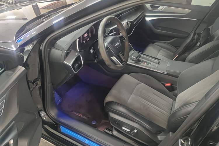 Used Audi A6L 2023 Revised 40 TFSI Luxury Dynamic Edition Driver Seat