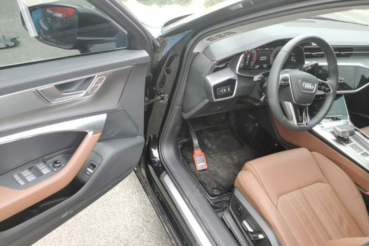 Used Audi A6L 2023 Revised 40 TFSI Luxury Prestige Edition Driver Seat