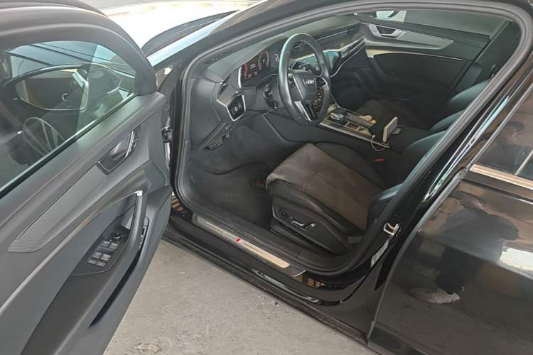 Used Audi A6L 2023 Revised 40 TFSI Luxury Dynamic Edition Driver Seat
