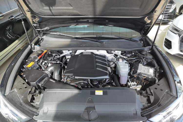 Used Audi A6L 2023 40 TFSI Luxury Prestige Edition Engine Bay