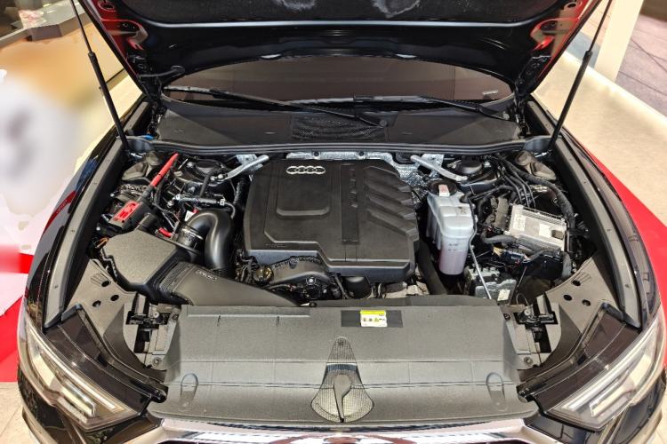 Used Audi A6L 2023 Revised 40 TFSI Luxury Dynamic Edition Engine Bay