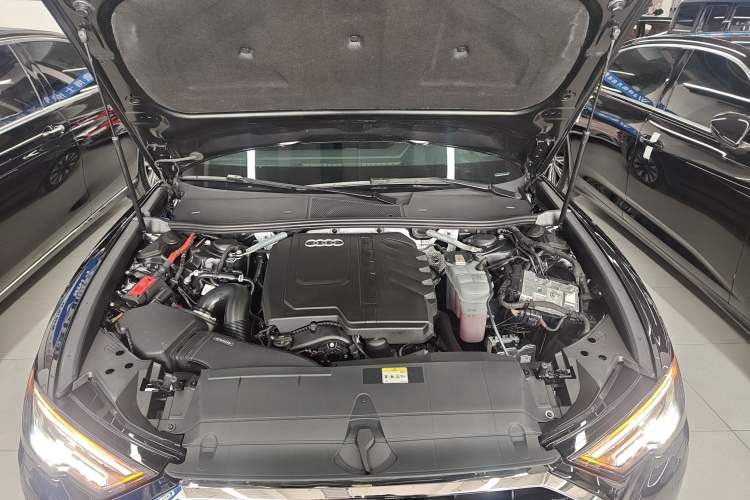 Used Audi A6L 2023 Revised 45 TFSI Prestige Elegant Edition Engine Bay