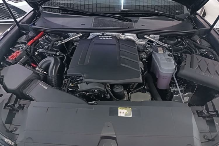 Used Audi A6L 2023 40 TFSI Luxury Dynamic Model Engine Bay